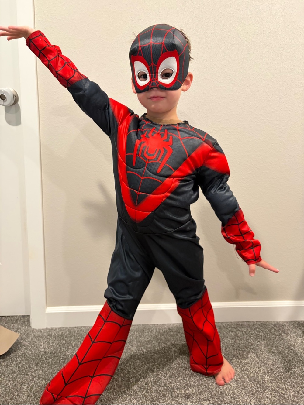 Marvel Spidey and His Amazing Friends Black & Red Spin Kids Superhero Costume - Picture 2 of 4